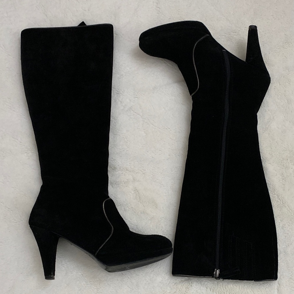 2012 Boden Suede Leather Heeled Finsbury Boots